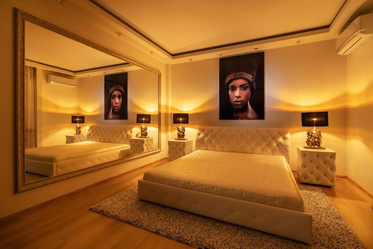 Premium Jacuzzi Apartment ไคลเพดา ภายนอก รูปภาพ