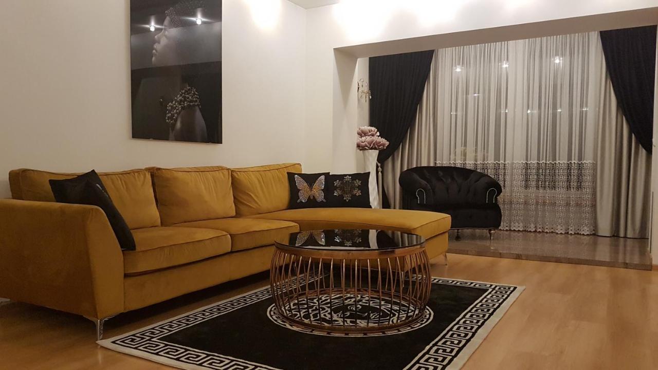 Premium Jacuzzi Apartment ไคลเพดา ภายนอก รูปภาพ